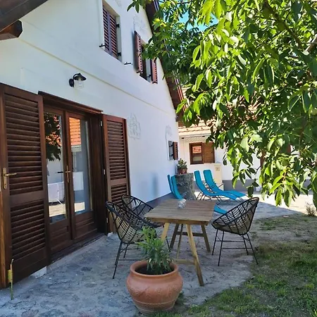 Apartment Bencze Pincze Badacsony *